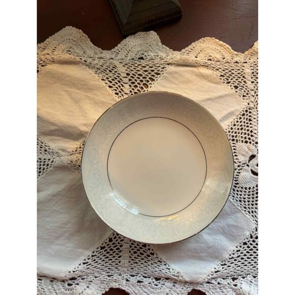 Southwicke Porcelain China, Full Set - Picture 10 of 11